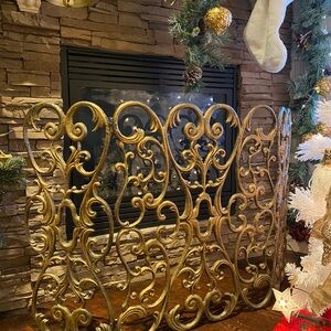 LARGE CAST IRON GOLD FIREPLACE SCREEN & SCROLLWORK DESIGN 48” x 31”